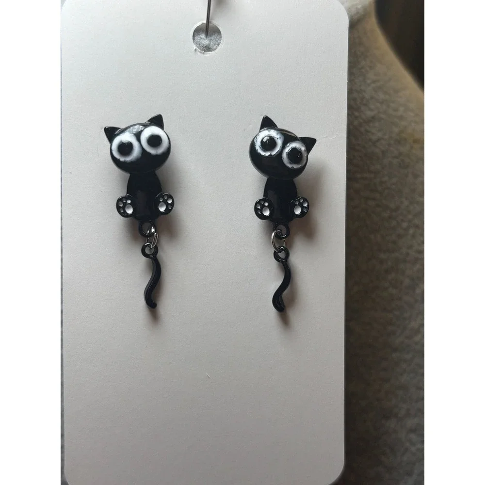 #51. Black Big Eyed Cat Hanging Cat Tail Earrings